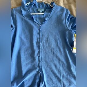 Cece blouse size M, NWT